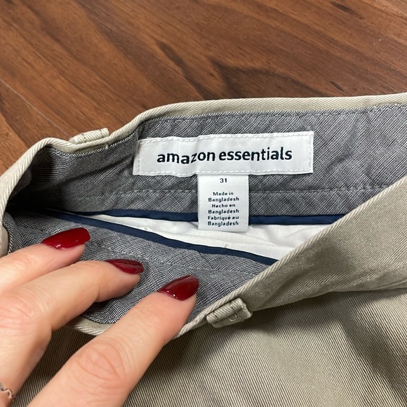 Men’s Khaki Brown Shorts - Picture 4 of 6